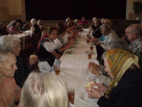 Posedenie s najstaršími občanmi 2010