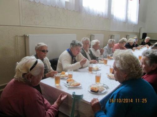 Posedenie s najstaršími občanmi 2014